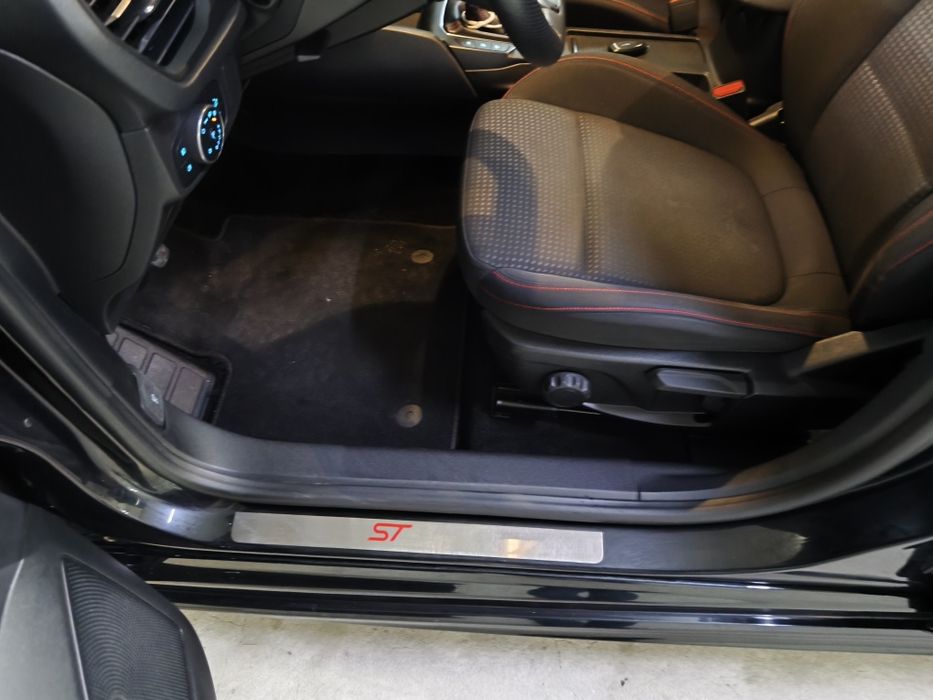 Ford Focus 1.5tdci ST LINE