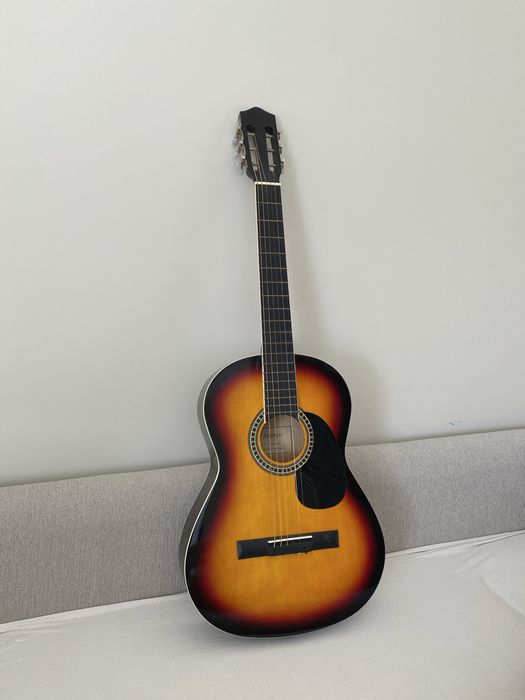 Gitara akustyczna
