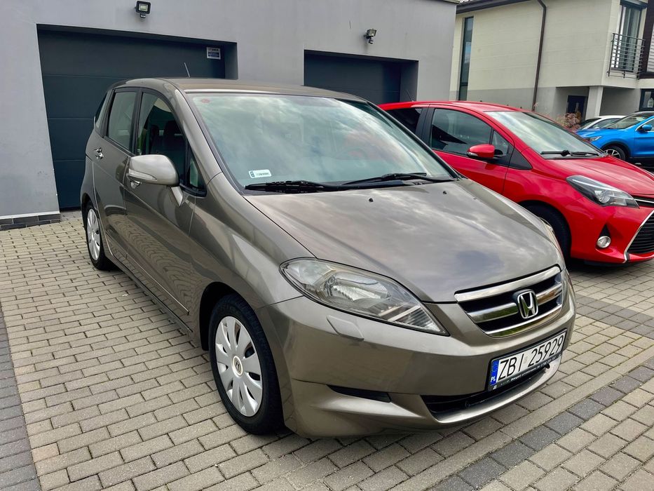 Honda FR-V