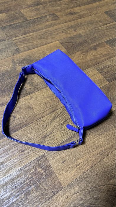 Сумка цвета электрик CROPP