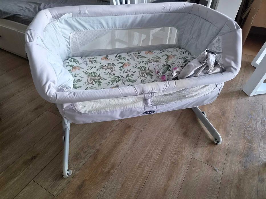 Łóżeczko dostawne Chicco next2me