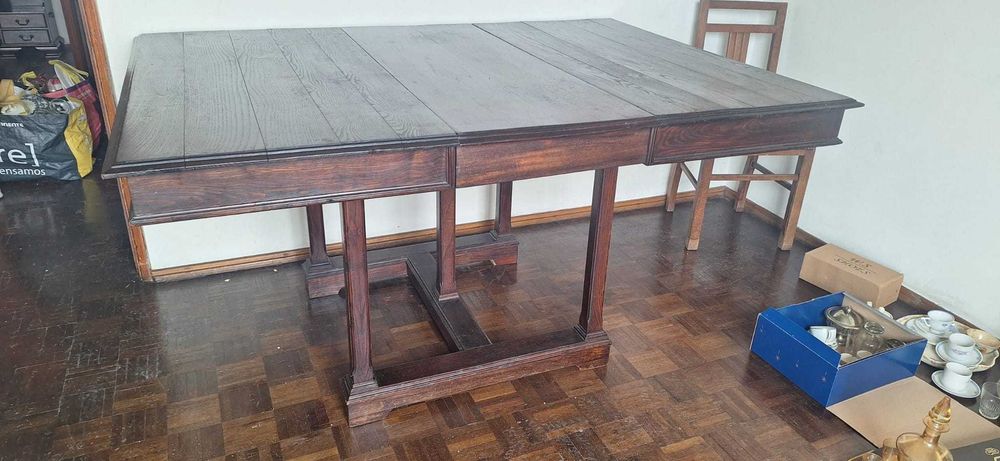 Mesa de madeira maciça 115x115/158.50x115