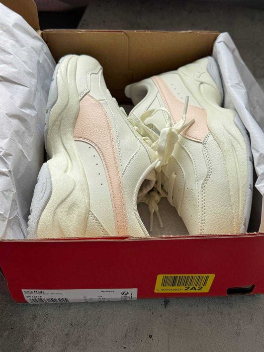 Sprzedam oryginalne buty Puma
Stan 10/10
Oryginalne pudełko!!!