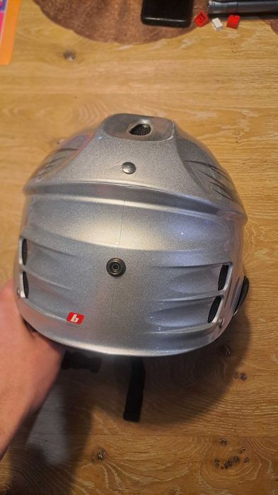 kask narciarski brenda 56-58cm