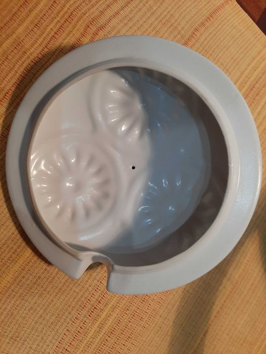 Terrina branca da marca OAL, Made in Portugal