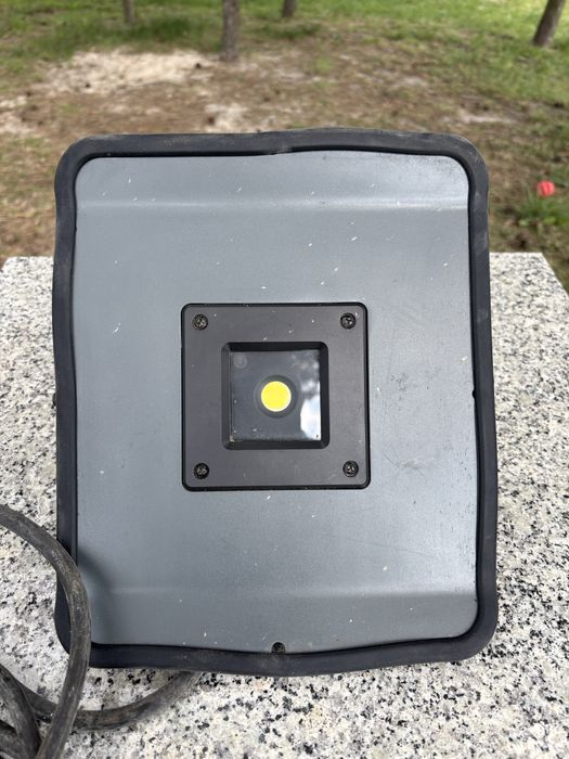 BRENNENSTUHL / 30W / IP54 / 2650lm