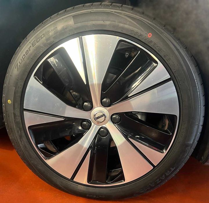 Oryginalne Felgi Volvo 18 Cali Wraz z Oponami