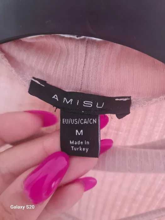 Bluzka z dekoltem M amisu
