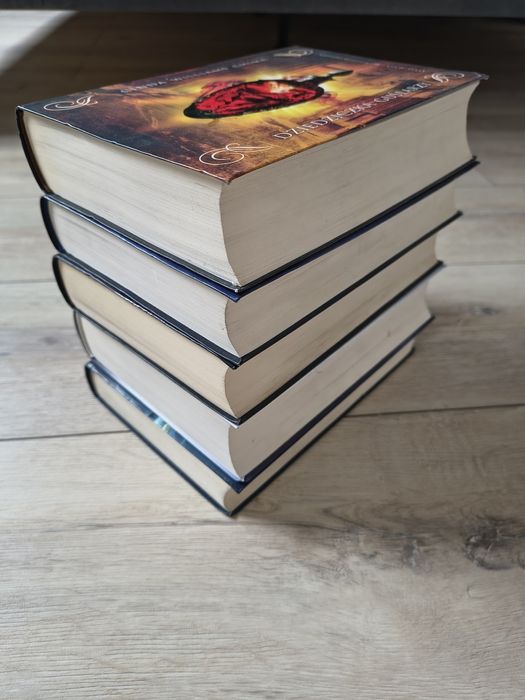 Seria "Kroniki Dziedziców" Cinda Williams Chima 5 tomów