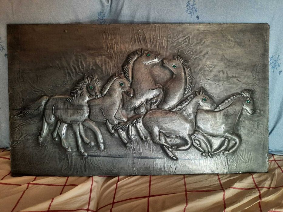 2 Tin Frames in Excellent Condition.64750657069825121