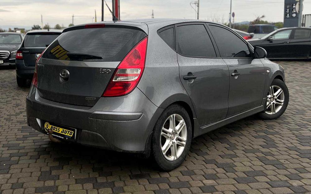 Hyundai i30 2011