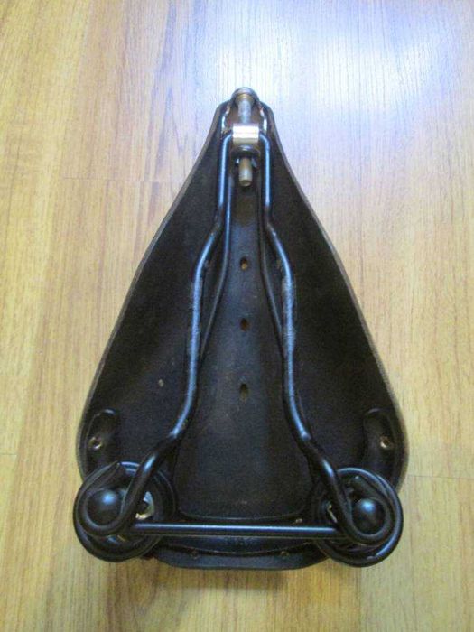 Велозапчасти сидение Brooks . BFD .STRACE  новое.