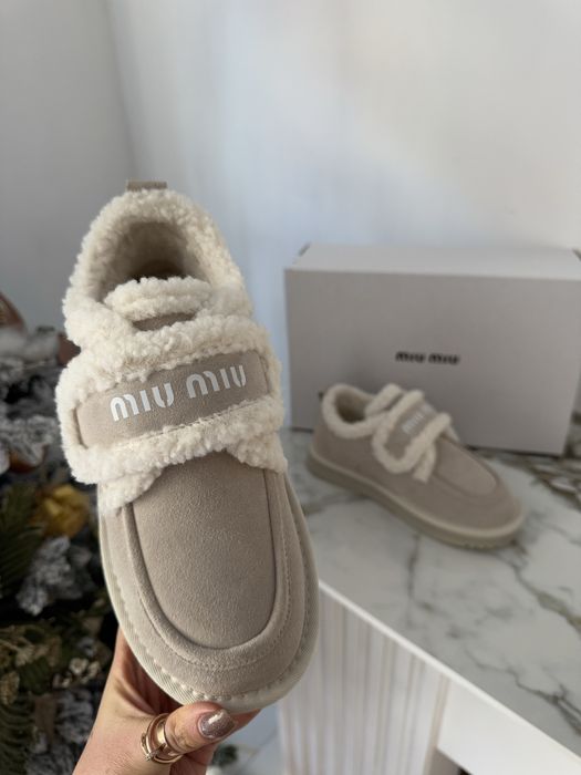 Ugg lux brand miu miu натуральний замш хутро є відеоогляд