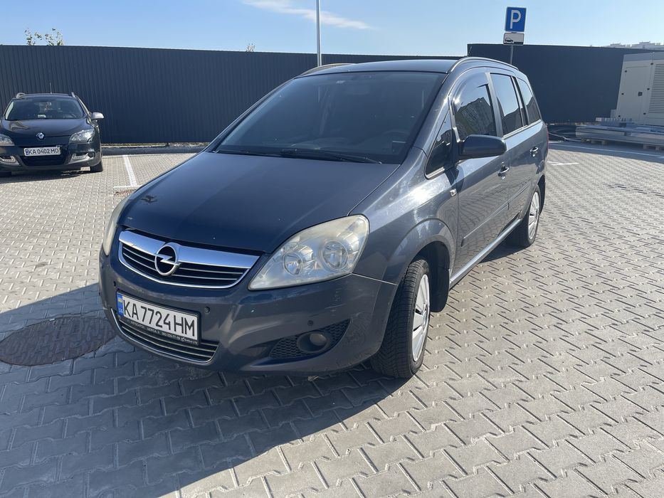 Opel Zafira 2008 1.8 робот