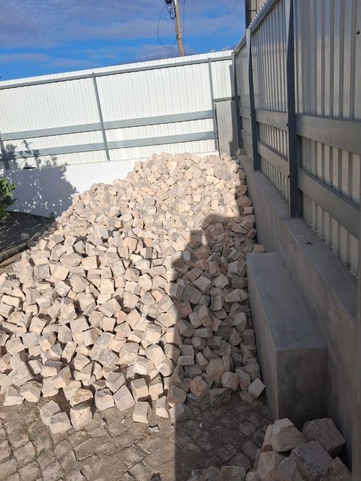 Pedras de calcada
