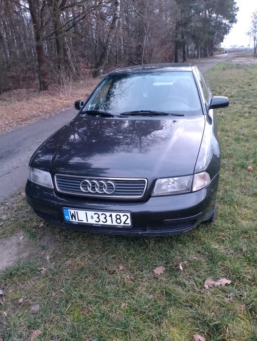 Audi A4 B5 sedan