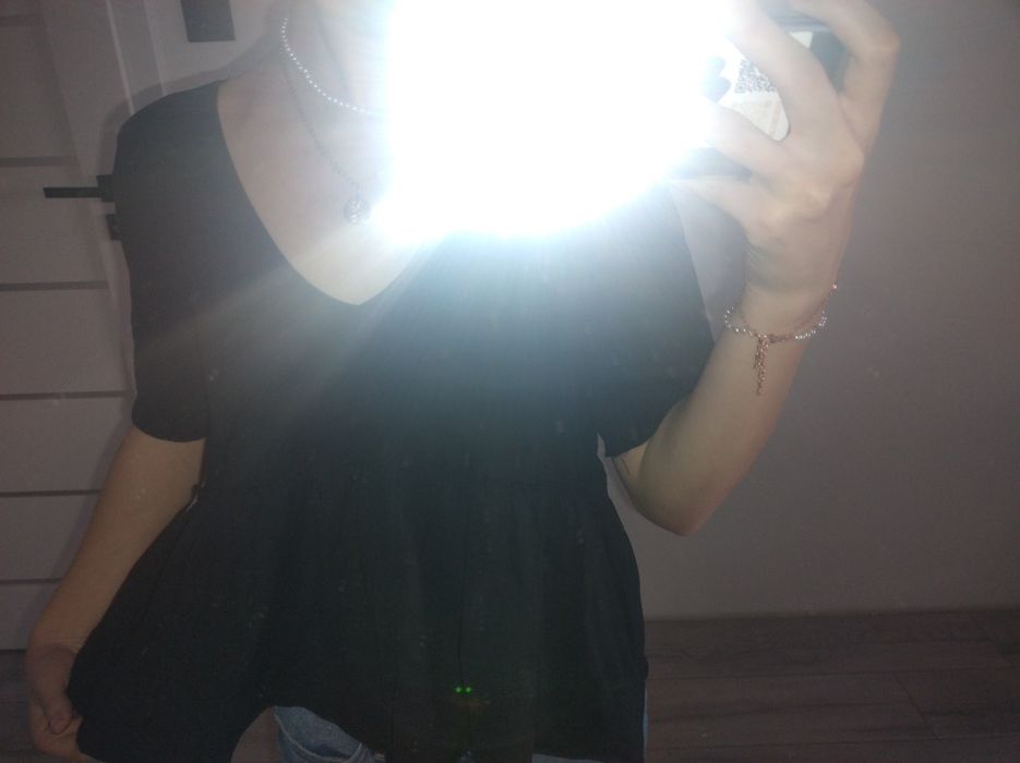 Czarna Basic oversize bluzka bluzeczka koszulka z falbanką na dole dek