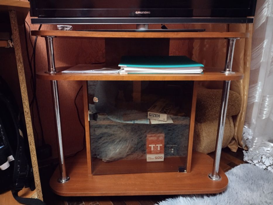 Тумба під телевізор