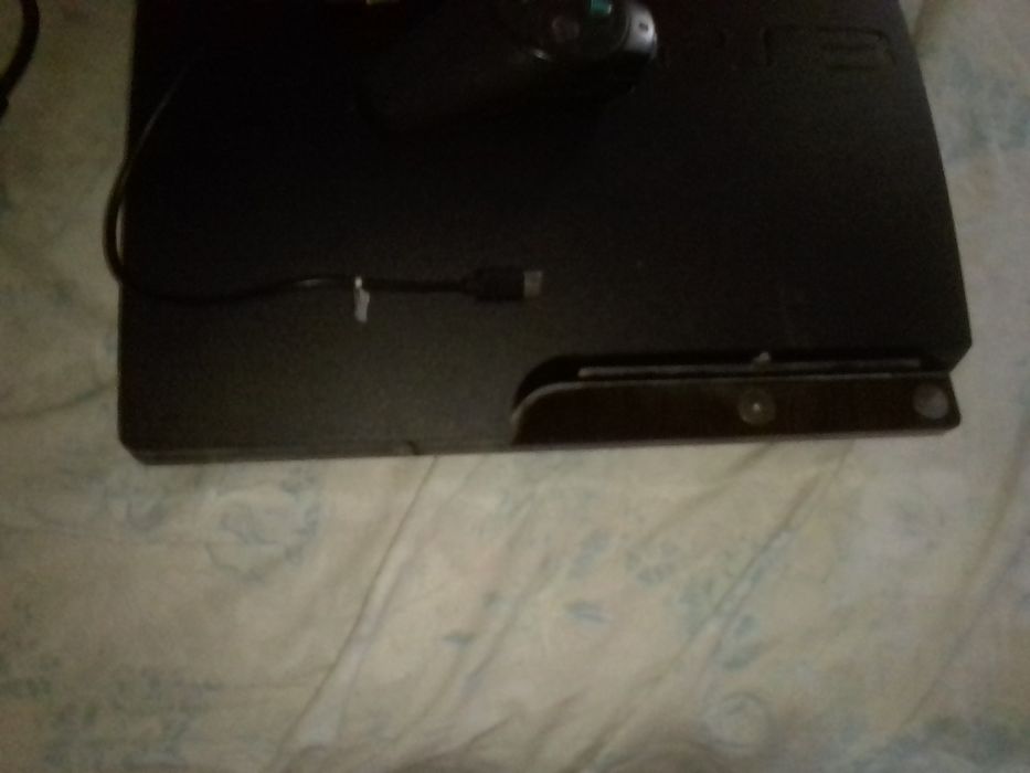 Ps3 com 500g 1 comando sem fios e 7 jogos impecável64172186462082123