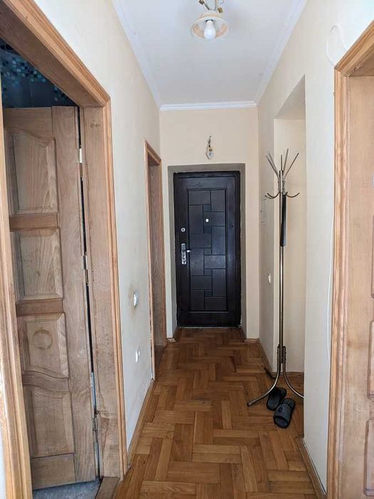 Продаж квартири на вул. Шептицького
