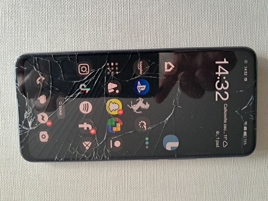 Realme 8 uszkodzony