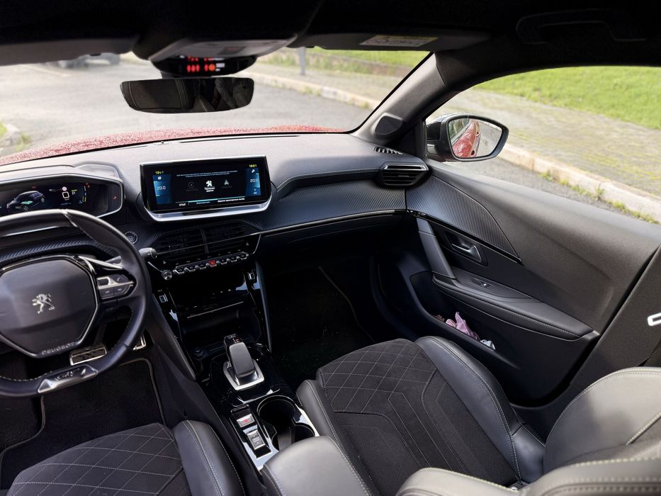 Peugeot 208 GT Pack. Electric