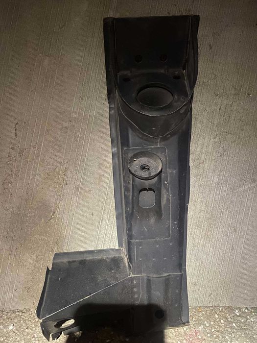 Стійка бризковика