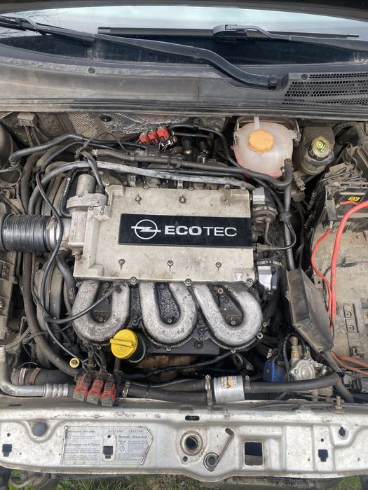 Продам Опель Вектра с 3.2 автомат