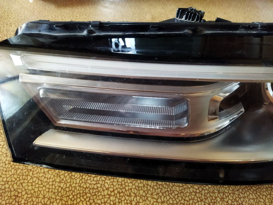 Фара ліва на Audi q5 xenon led USA оригинал бу США 80а