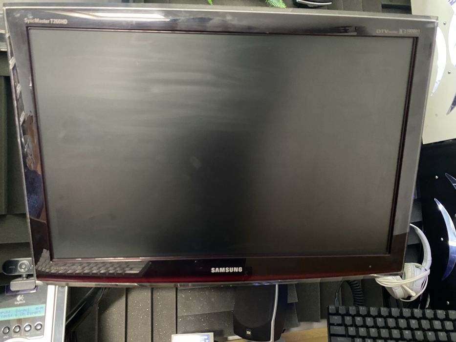 Monitores Samsung SyncMaster 25.5