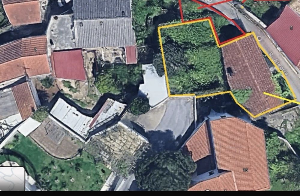 Vende terreno carvalhais