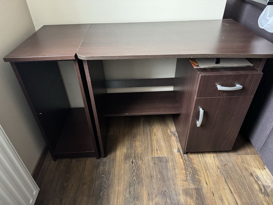 Biurko ciemne drewno