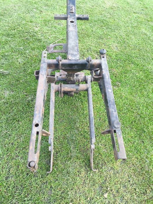 Rama wsk bąk 125