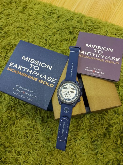 Swatch omega Earthphase Moonphase gold