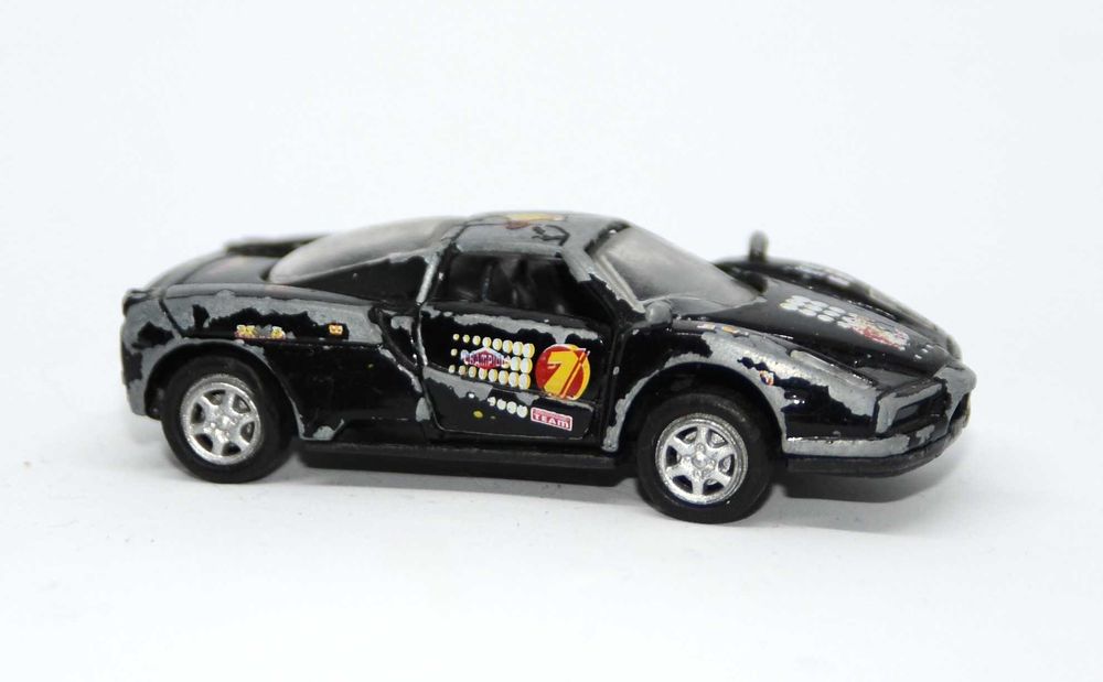 Model Resorak Auto Jak Ferrari Enzo 1:64 die-cast