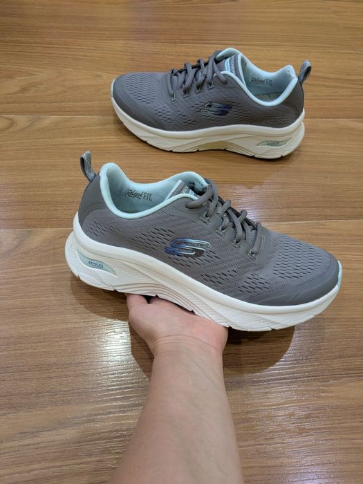 Кросівки жіночі Sketchers 37 р кроси скечерс сірі