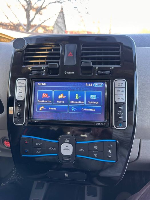 Nissan Leaf 2013 - Рідна фарба, 11/12 поділок