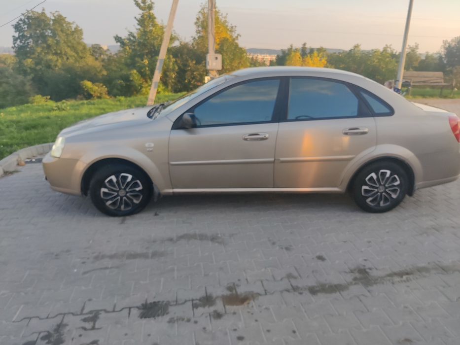 Продам Шевроле лачеті