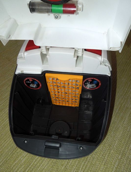 Aspirador de saco Hoover Capture 2000W - completo e como novo - incluí um saco a estrear