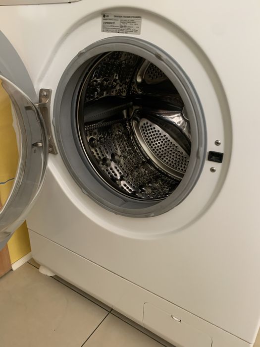 Пральна машина бу (7кг) LG повногабаритна