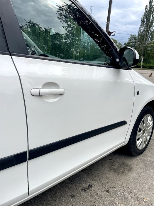 Skoda Fabia 2013рік.в рідній фарбі.автомат.