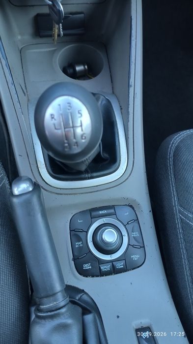 Продам renault megane 2009 года 1.5 дизель