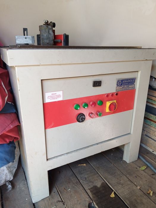 Кромко облицювальний верстат Б/У ANADOLU MAKINA Sanayi