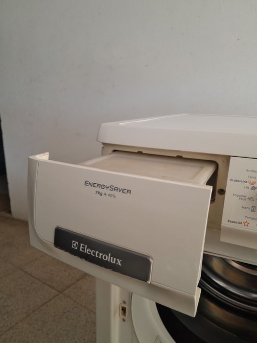 Máquina de secar roupa Electrolux