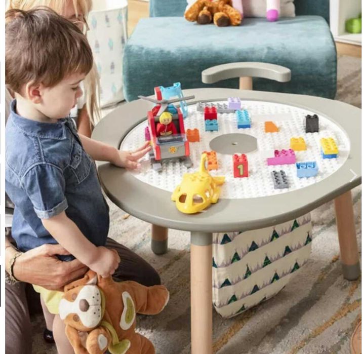 MUTABLE BLUE TABLE – A multifunctional table full of design + chair
