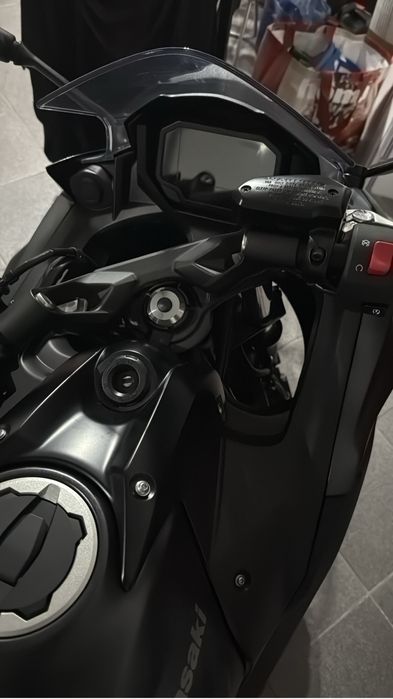Moto kawazaki ninja 650 2024