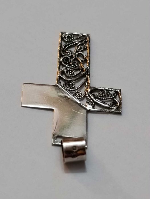 Pendente Cruz Modernista em Prata