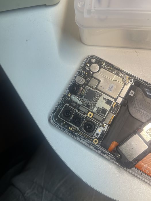 Huawei p30 на запчастини