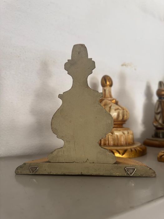 Peanha ou mísula de madeira