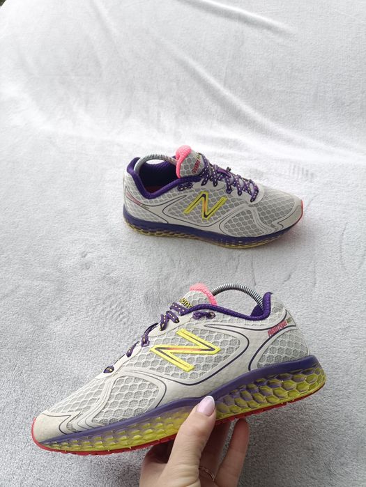 Женские кроссовки беговые New Balance р37.5-38